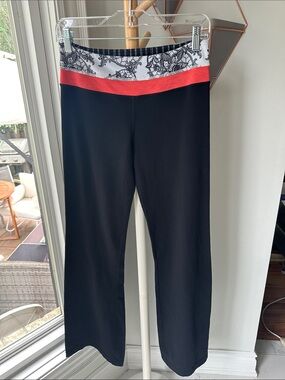 LULULEMON Y2K VINTAGE Black Yoga Pants Red Trim Patterned Waistband Flared Sz 6
